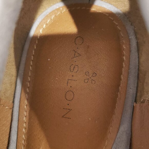 CASLON Woman Size 8 1/2 M Gray Suede Loafers Excellent condition - Picture 7 of 8